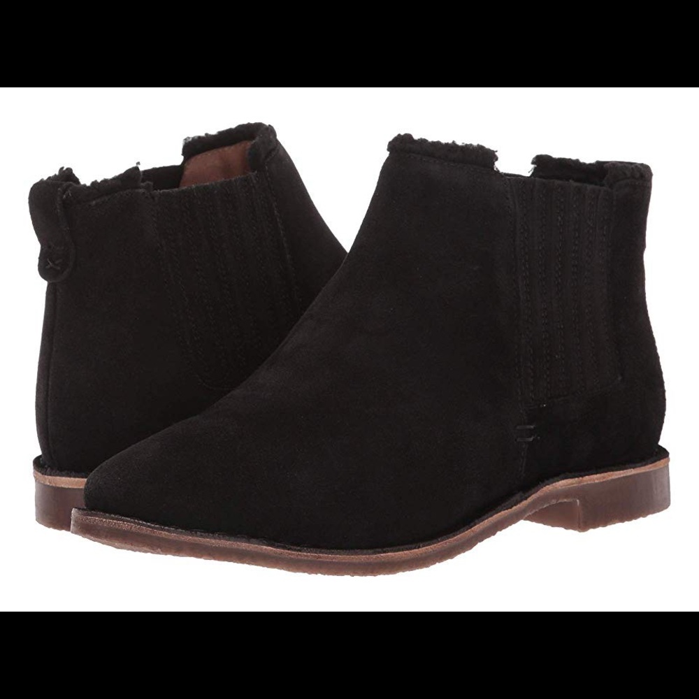 Seychelles Pool Booties.